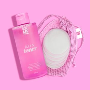 AHA Toner & Pads Bundle (Worth £16.98)